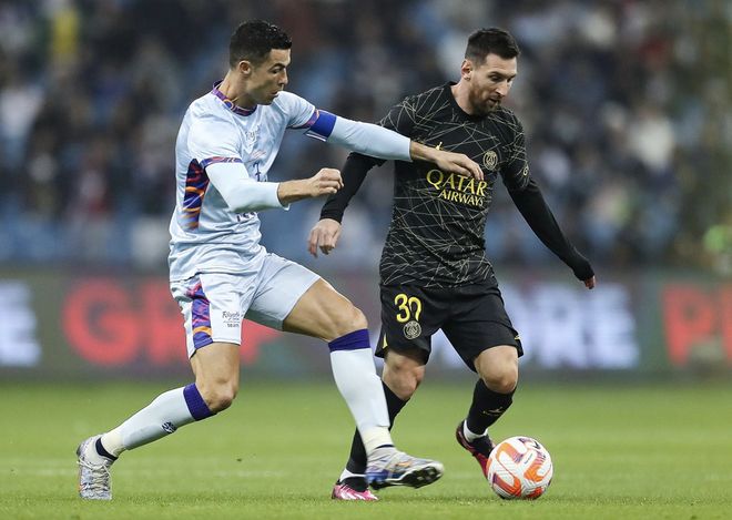 罗马今夜造点机会;志在全明星赛名次提升;气氛紧张;年轻球员得到机会的简单介绍 罗马今夜造点机会;志在全明星赛名次提升;气氛紧张;年轻球员得到机会的简单介绍