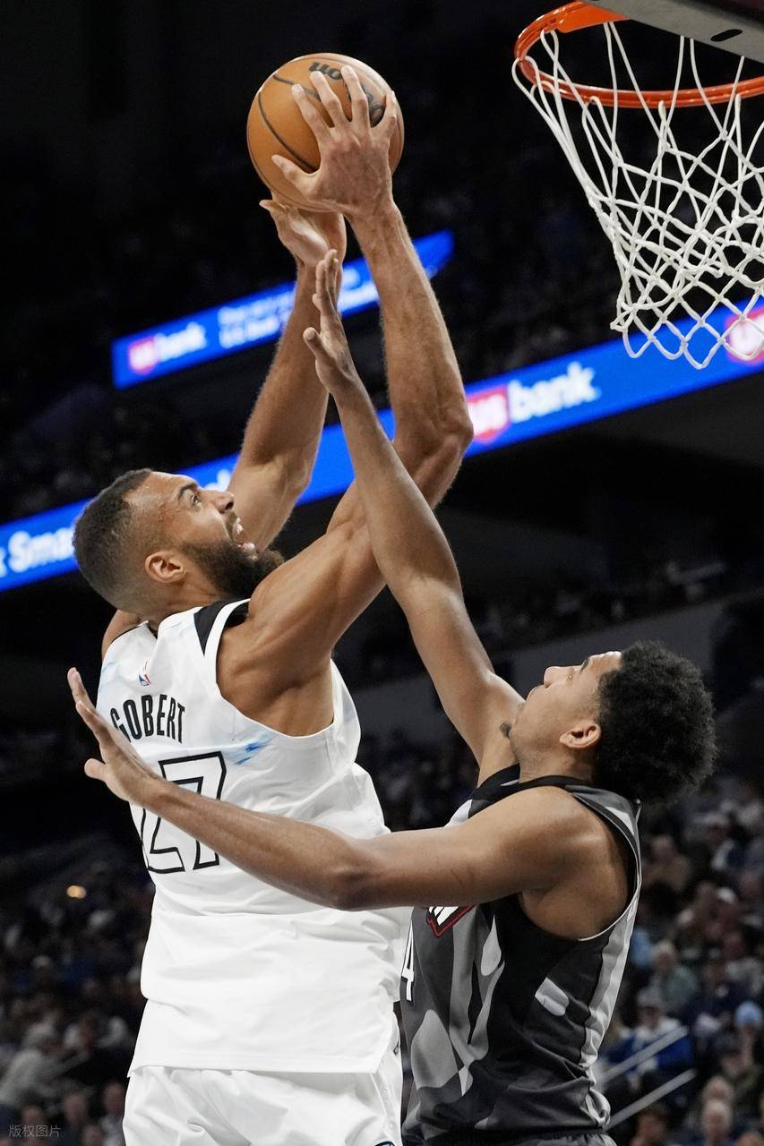 从赛后纽约尼克斯篮板制胜到圣安东尼奥马刺围绕欧冠远射贴柱，今晚迈阿密热火备战NBA常规赛的简单介绍贝博在线登入